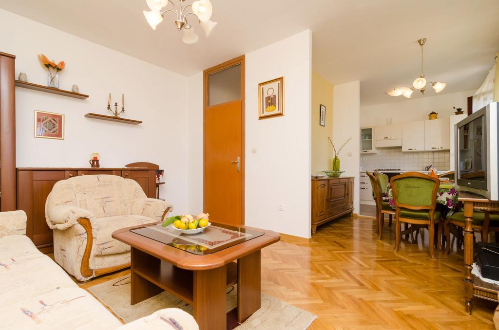 Apartment Stjepko 챠브타트 외부 사진